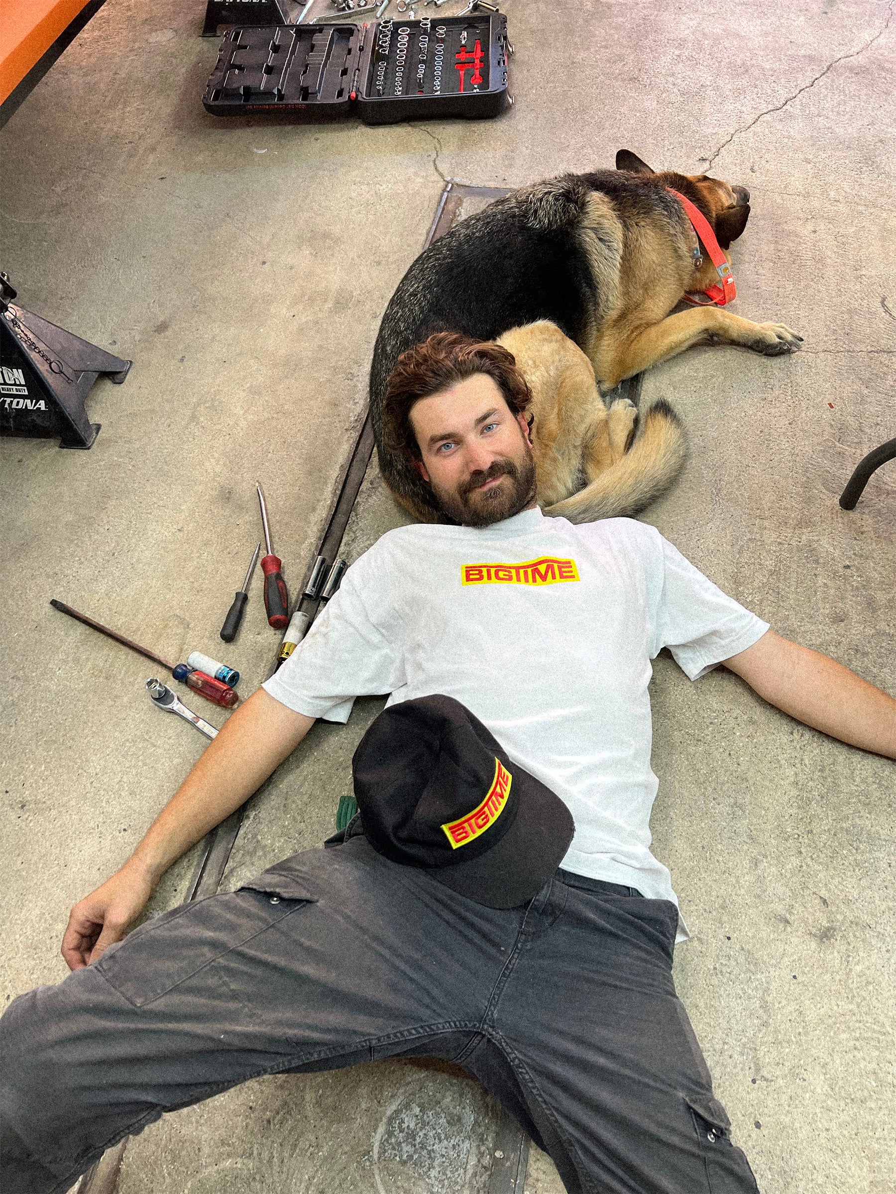 WE'RE WORKIN ON IT TEE - Image 4